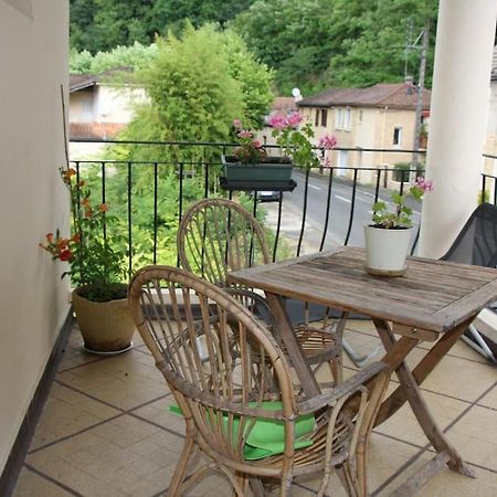Appartement Chaleureux Avec Parking Gratuit サルラ・ラ・カネダ エクステリア 写真