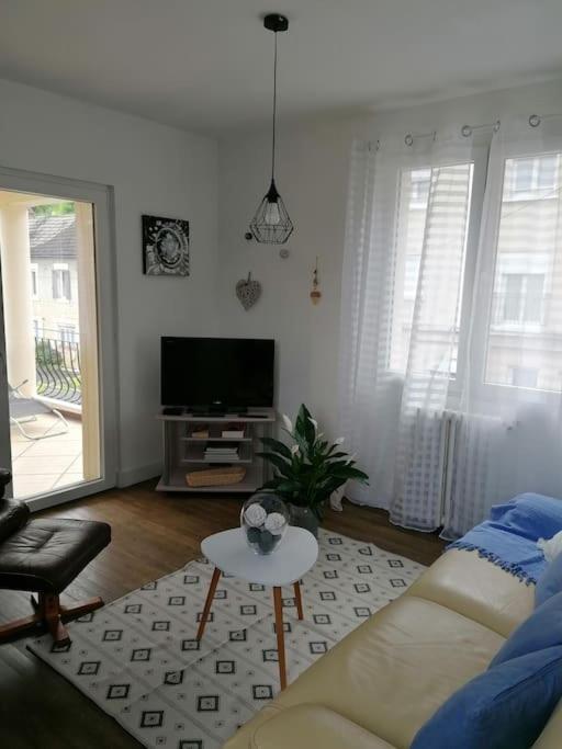 Appartement Chaleureux Avec Parking Gratuit サルラ・ラ・カネダ エクステリア 写真