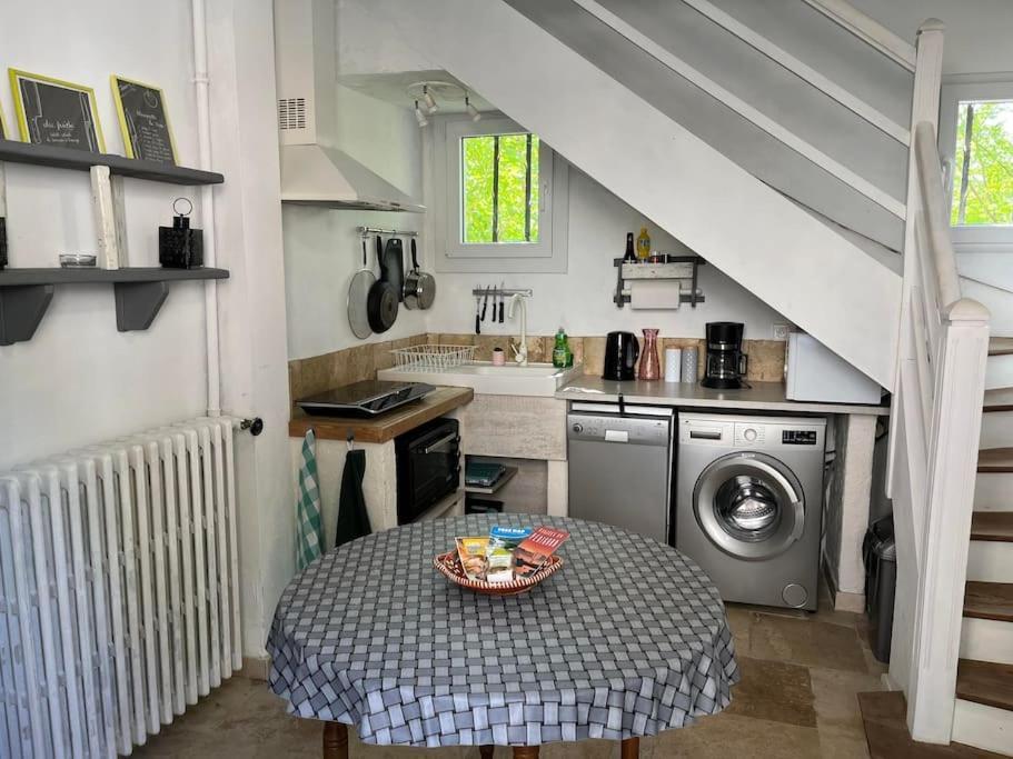 Appartement Chaleureux Avec Parking Gratuit サルラ・ラ・カネダ エクステリア 写真